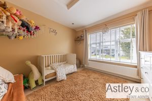 bed3- click for photo gallery